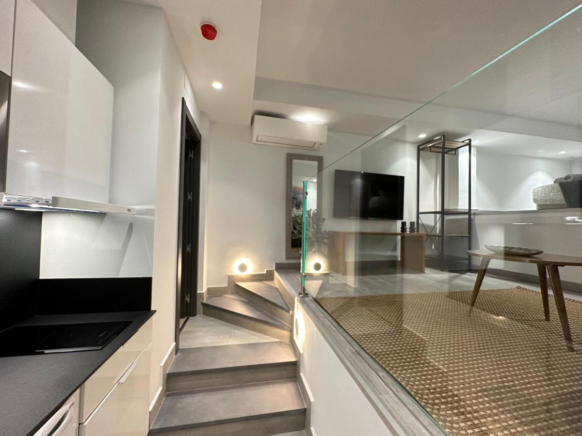 Suites 18 - Hostatel Гранада Екстериор снимка