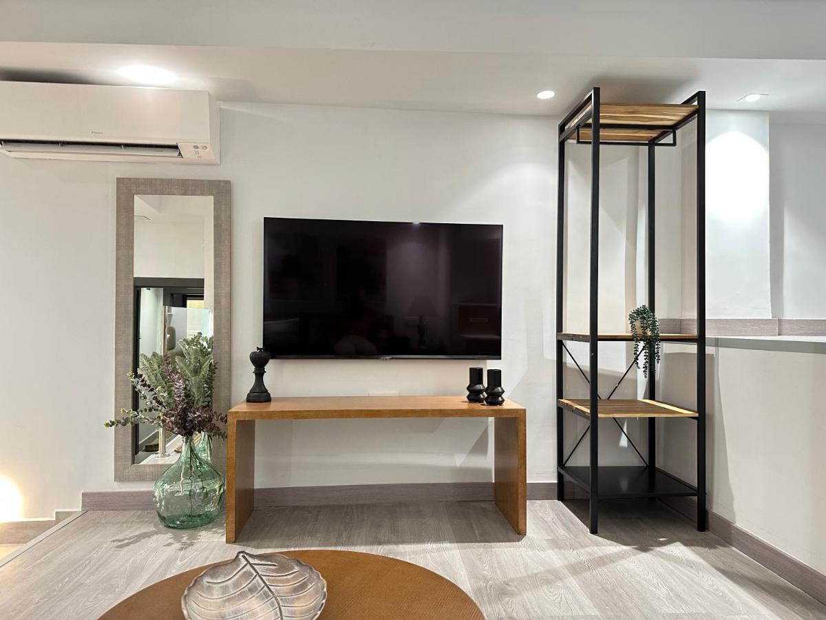 Suites 18 - Hostatel Гранада Екстериор снимка