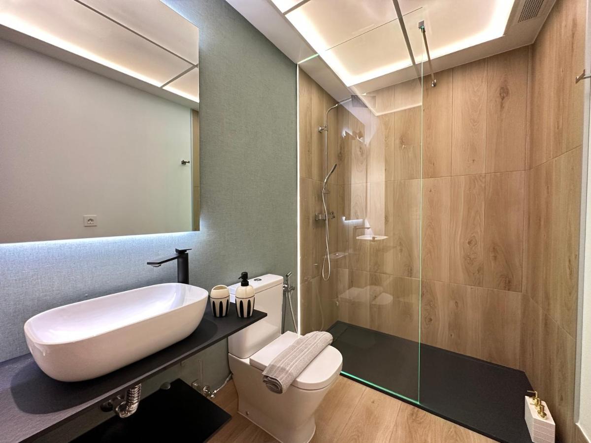 Suites 18 - Hostatel Гранада Екстериор снимка