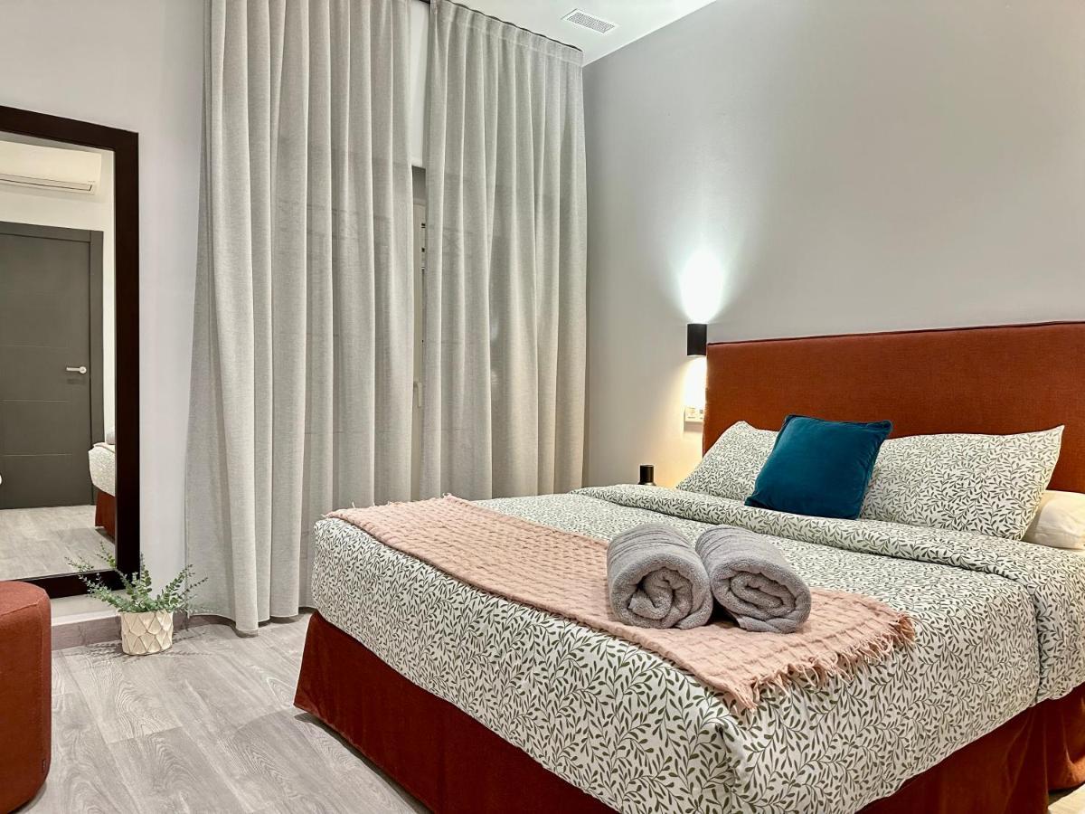 Suites 18 - Hostatel Гранада Екстериор снимка