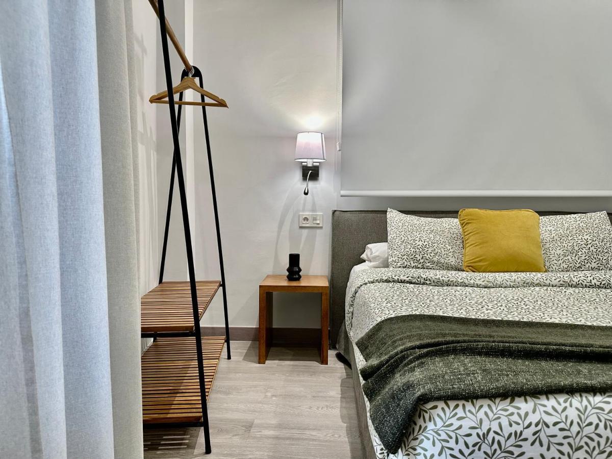 Suites 18 - Hostatel Гранада Екстериор снимка