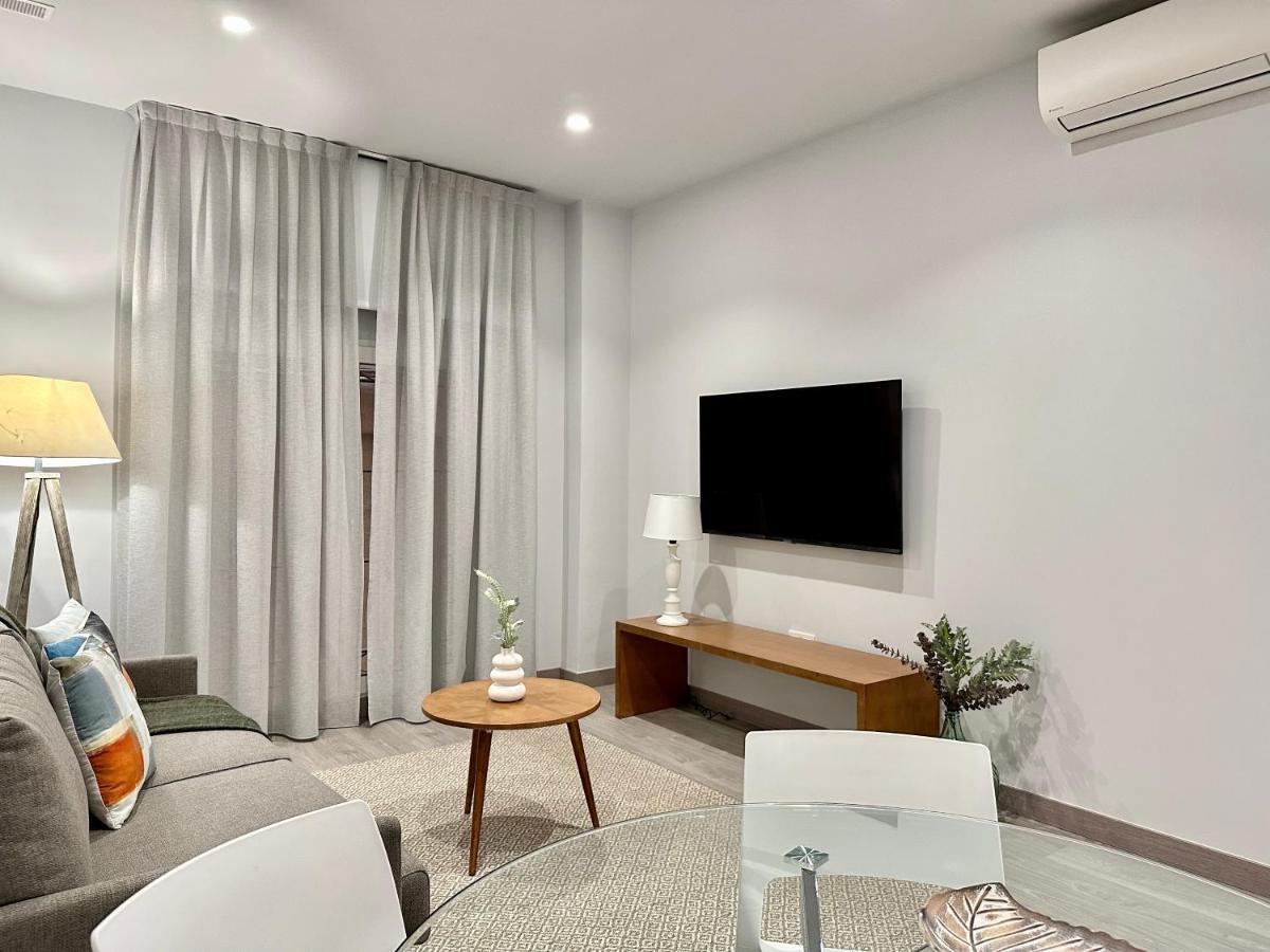 Suites 18 - Hostatel Гранада Екстериор снимка