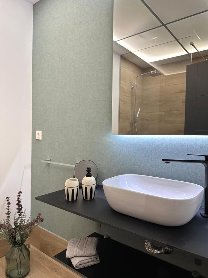 Suites 18 - Hostatel Гранада Екстериор снимка