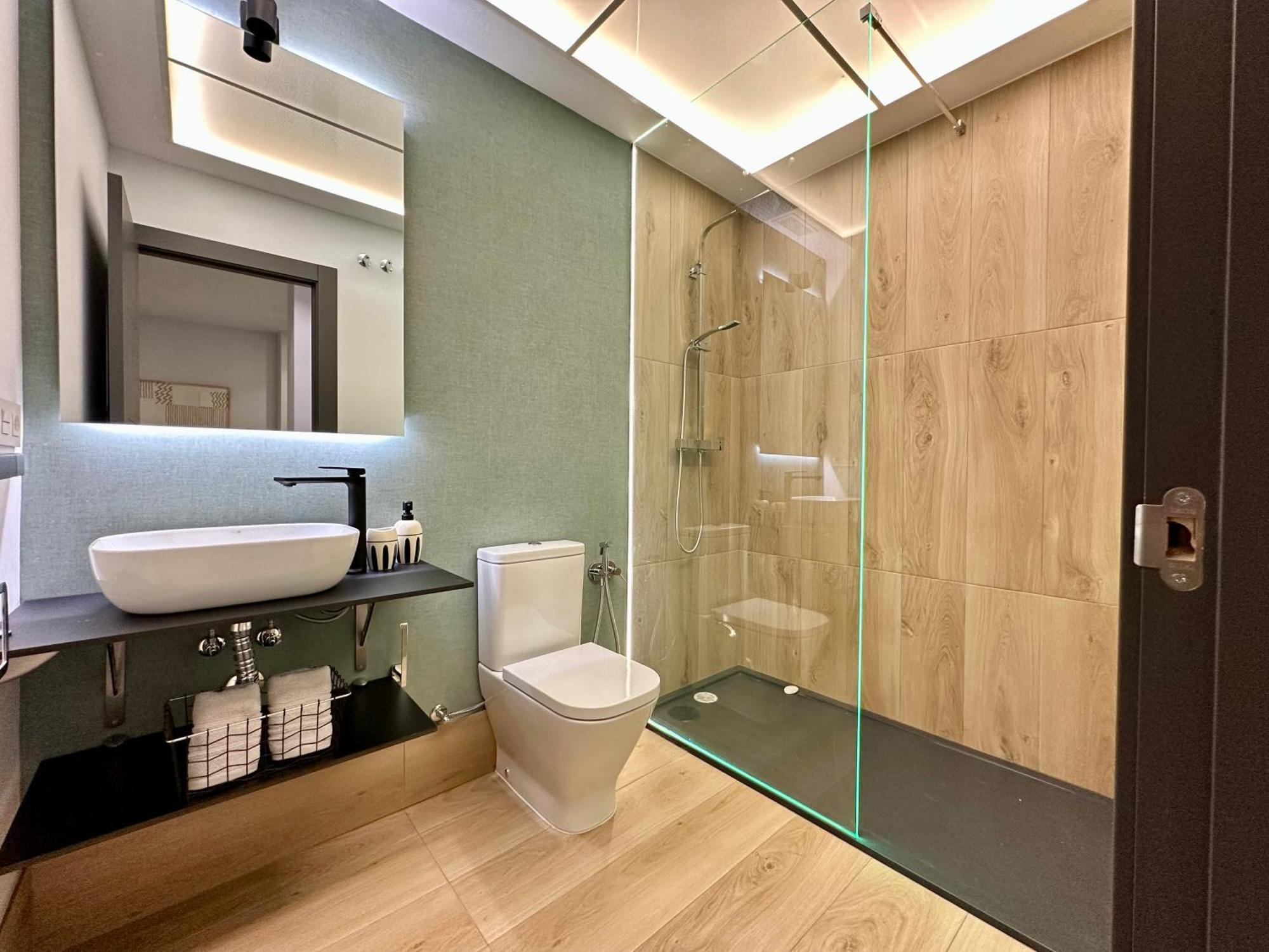 Suites 18 - Hostatel Гранада Екстериор снимка